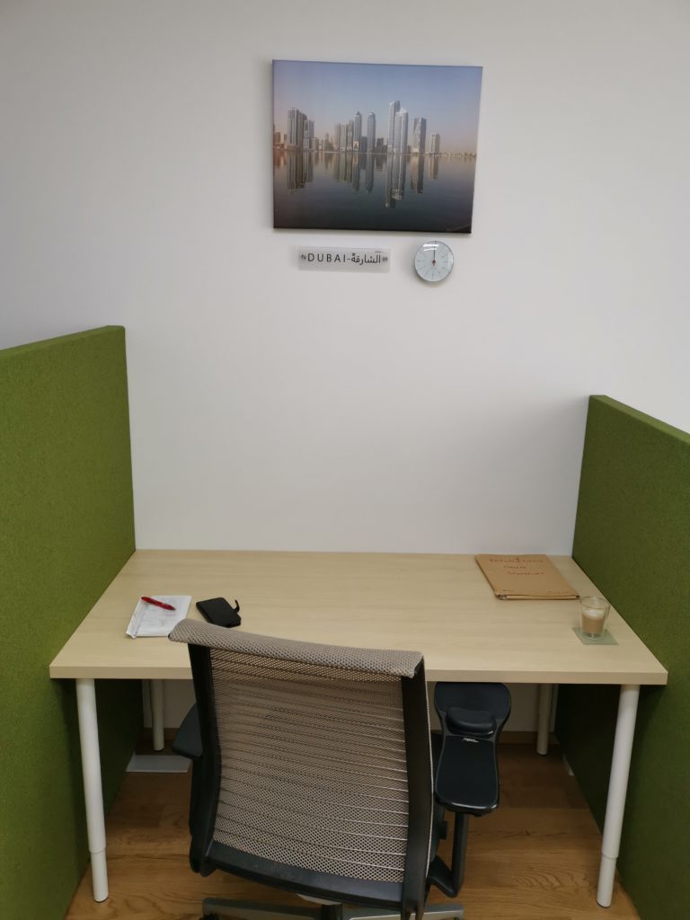 Cool Dubai Desk